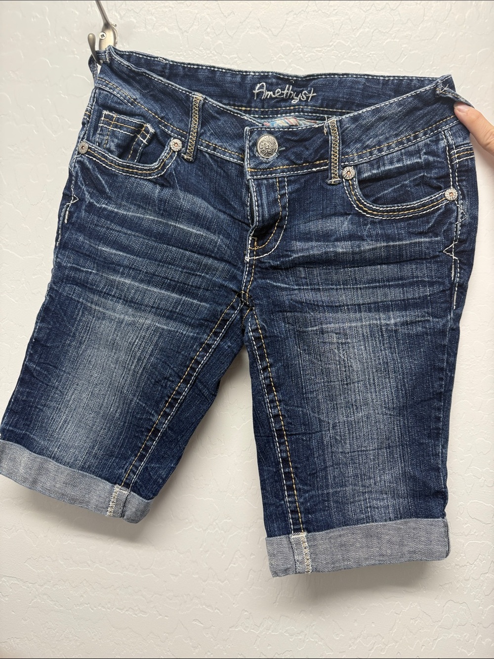 Amethyst Jeans Women's Indigo Rolled-Hem Denim Bermudas